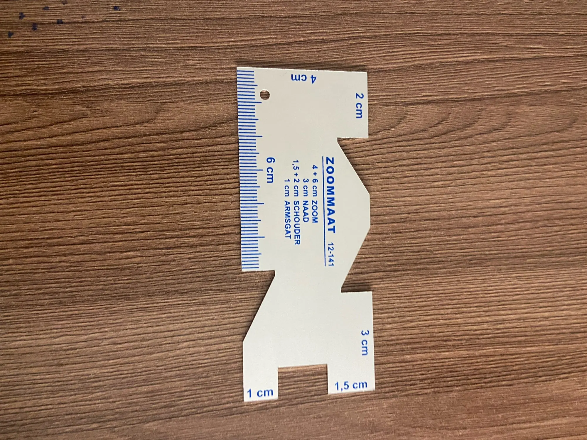 علامة قماش خياط الطباشير والمع - مراجعة Sewing Gauge Ruler وسعره