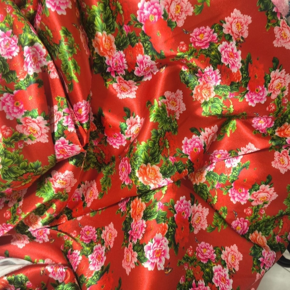 الأزهار طباعة خلات نسيج الساتا - مراجعة Sewing In Textile وسعره