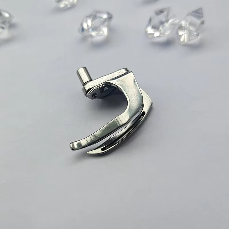 Y68217 لوبَر لأربع إبر وستة خي - مراجعة Sewing Production وسعره